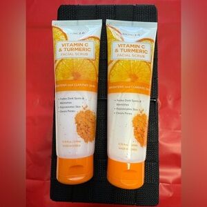 S K I N 2.0   Vitamin C & Turmeric Facial Scrub